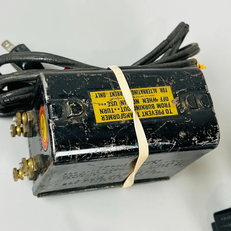 American Flyer Vintage 5 piece Train Track  With Transformer & Crossing Piece - Image 2 of 4