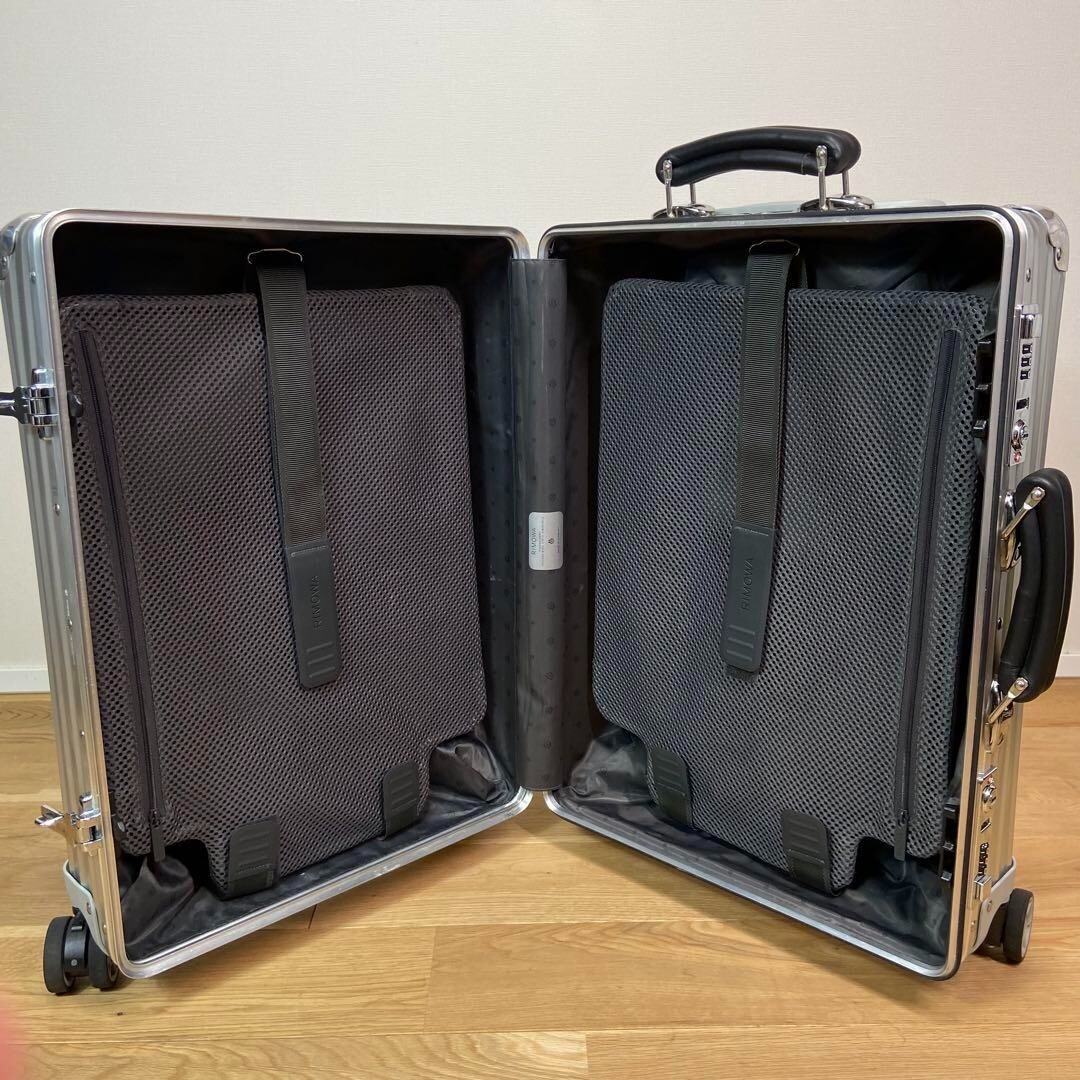 Rimowa Classic Cabin S 33L Silver 4-wheels Carry Case Rimowa Classic Cabin S 33L Silver 4-wheels Carry Case