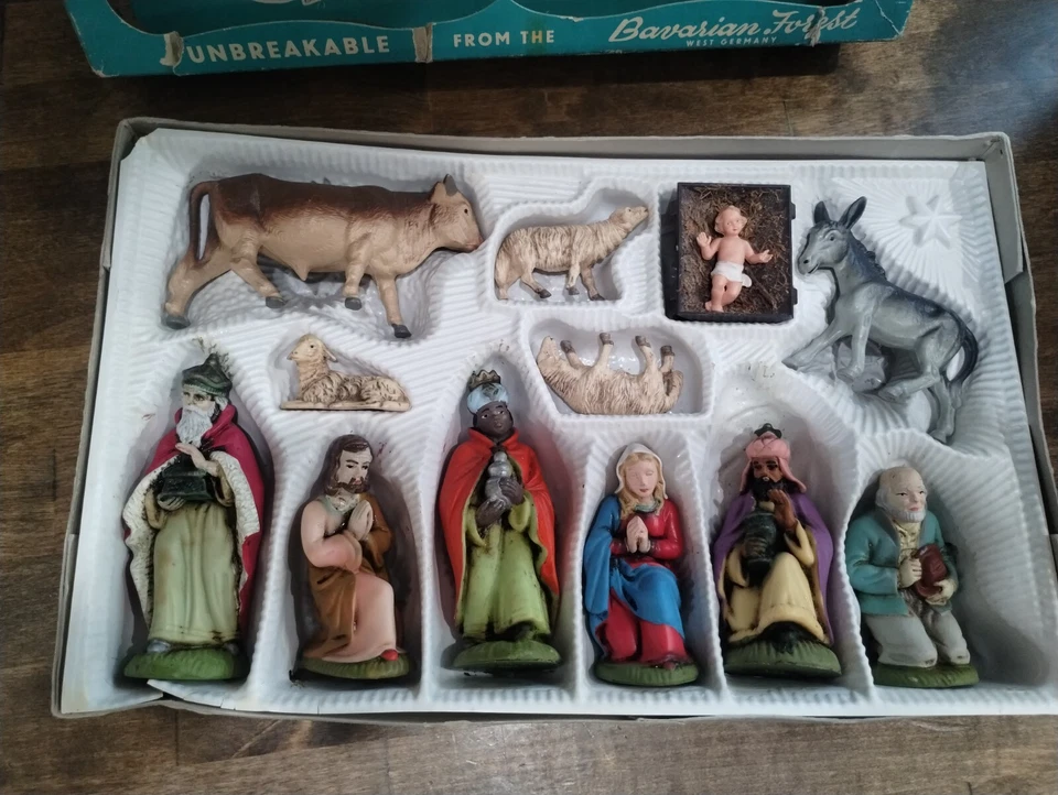 Vintage Hand Painted Christmas Nativity Set Germany Friedel 13 Figurines Boxed Foto 2 de 4