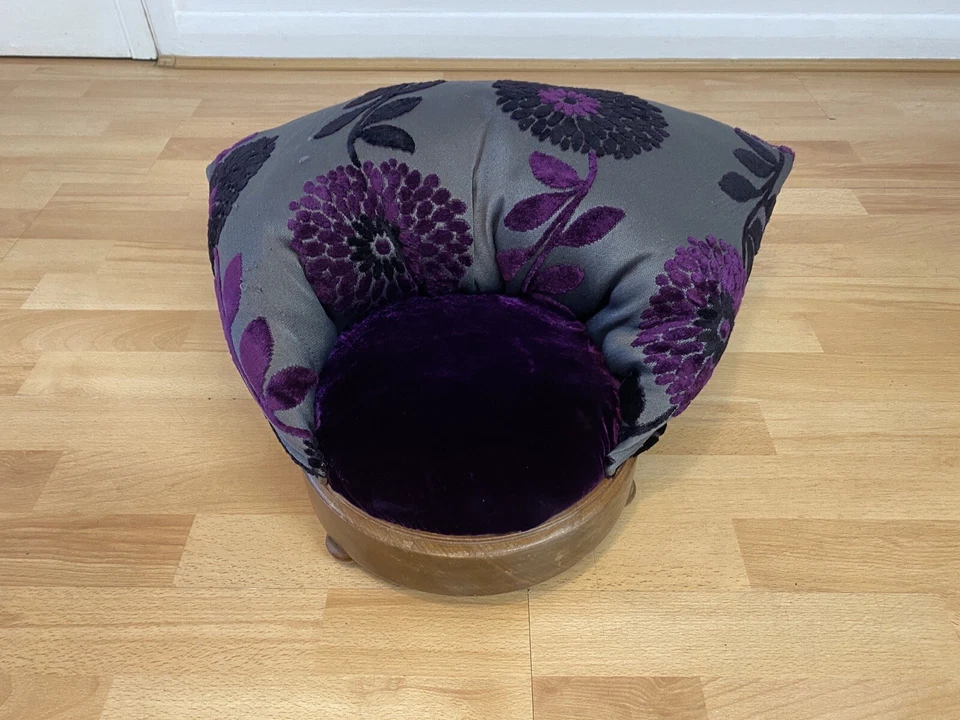 Unusual Vintage Comfortable Footstool Foot Rest With Wooden Base & Floral Design - Image 3 of 4