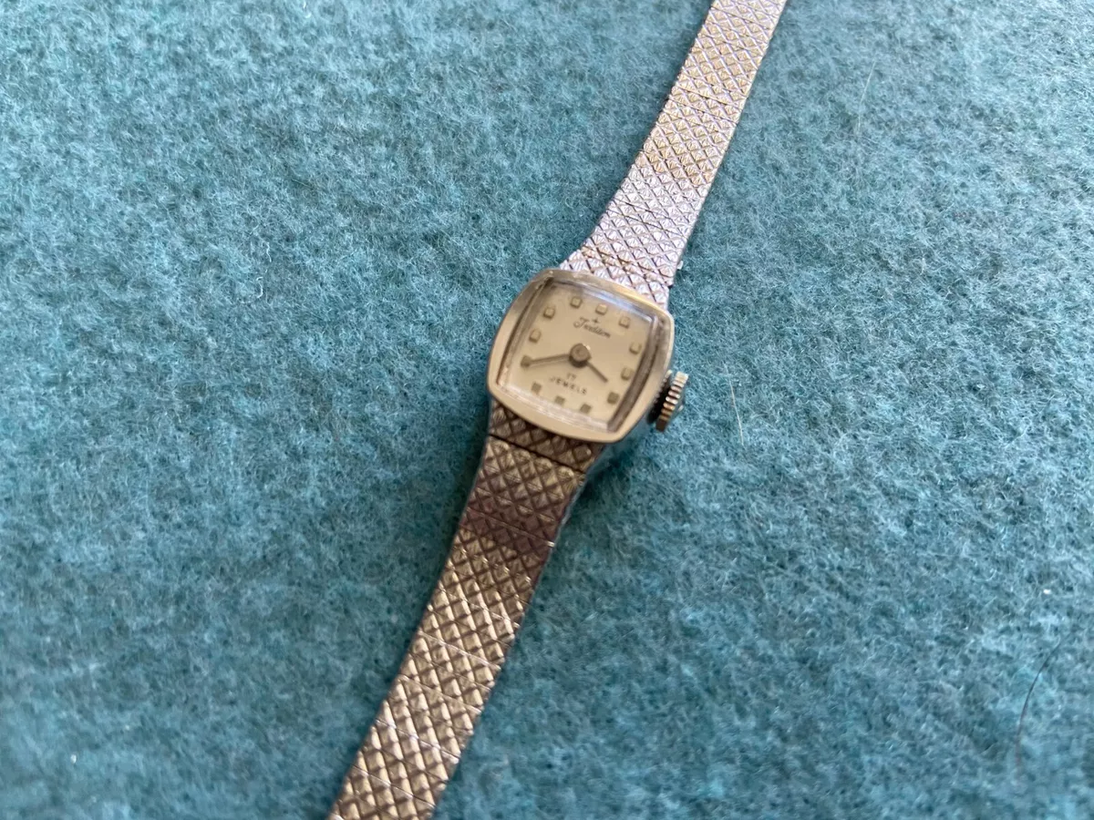 Dainty 2025 ladies watches