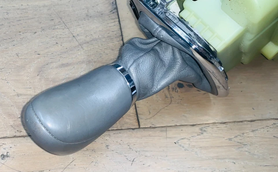 OEM 2001-2009 MERCEDES W203 C230 C240 C280 SELECTOR DE PALANCA DE CAMBIOS DE PISO Foto 2 de 4