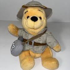 Disney World Exclusive Animal Kingdom Winnie The Pooh Safari Guide 10" Plush C