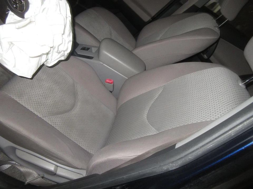 Used Fuel Injection Air Flow Meter fits: 2006 Toyota Rav4 2.4L 2AZFE engine Grad - Image 4 of 4