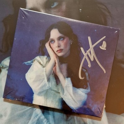 Holly Humberstone　直筆サイン入りレコード HOLLY HUMBERSTONE CRUEL WORLD EXCLUSIVE SIGNED CD Cover (not