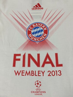 GRANDE WEMBLEY FINAL 2013  バイエルン Tシャツ Unisex T-Shirt 10 Jahre Wembley 2013 | Official FC Bayern