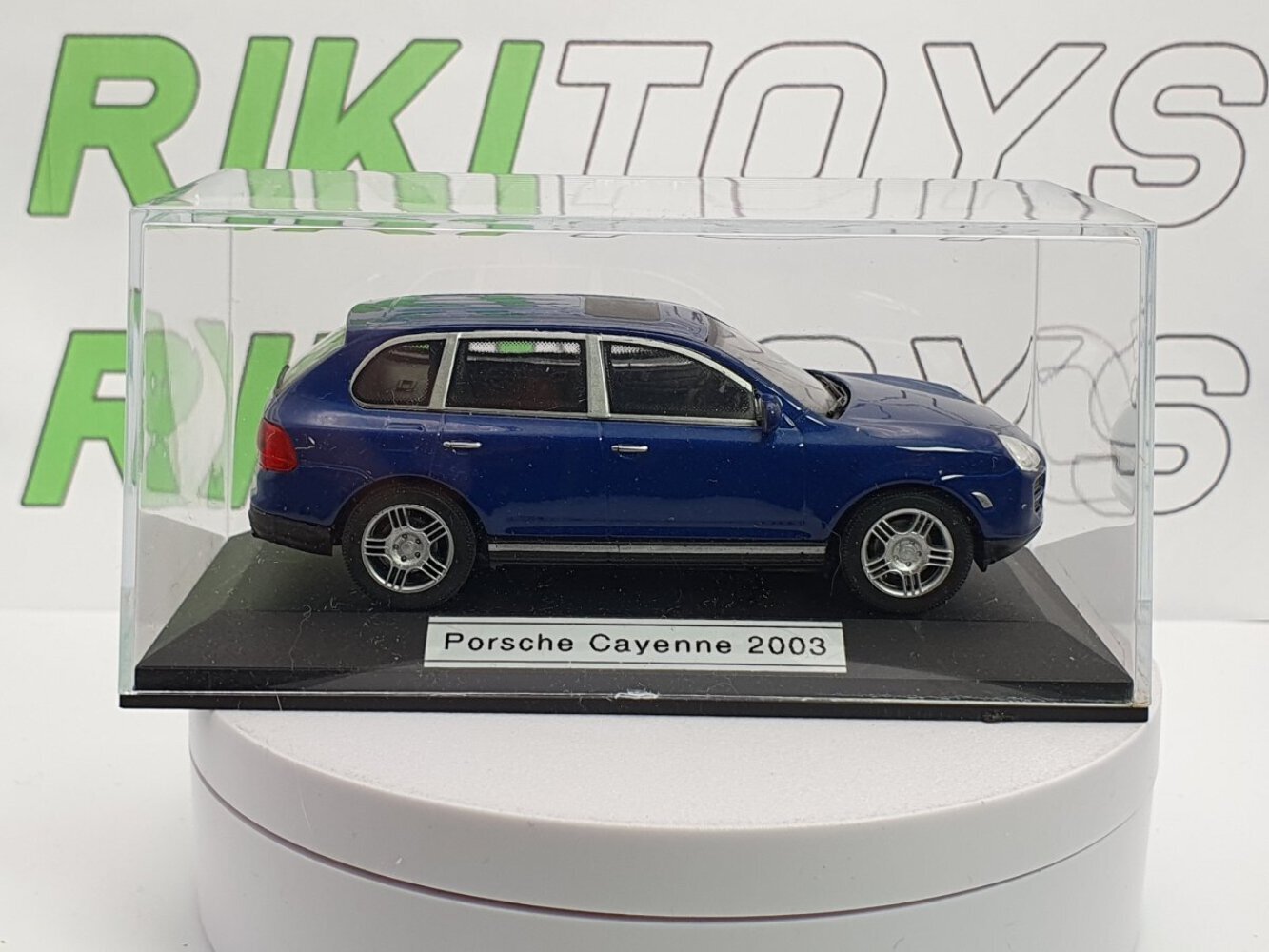 Porsche Cayenne Turbo 1/43 Scale Diecast Model Car