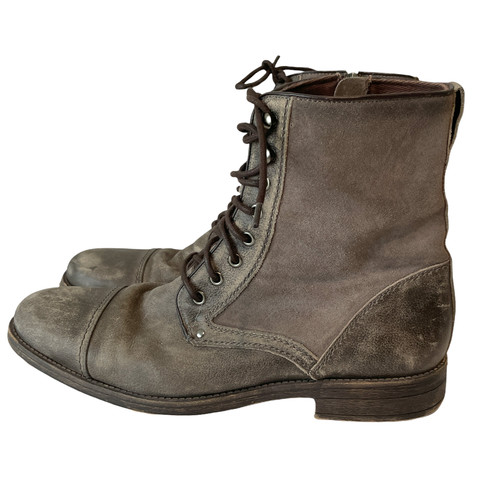 aston grey payton wingtip boot
