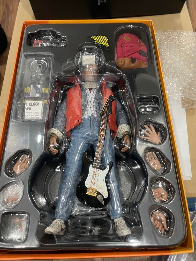 Hot Toys Marty McFly Back To The Future Movie Materpiece 1/6