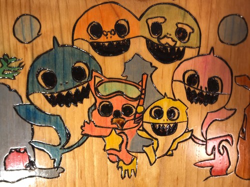 Baby Shark Family Hand Made Wooden Kids Wall Art Decor Mommy Daddy Plaque Child - Picture 5 of 12