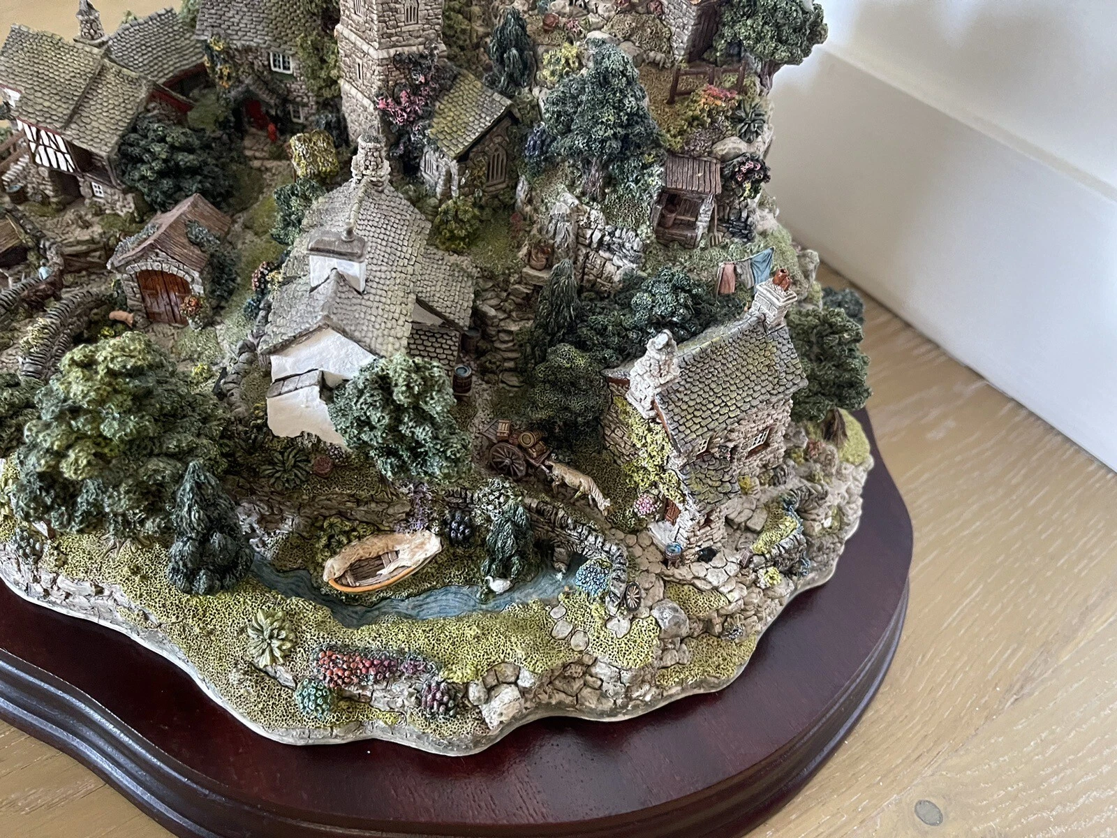 Picture 2 of 8