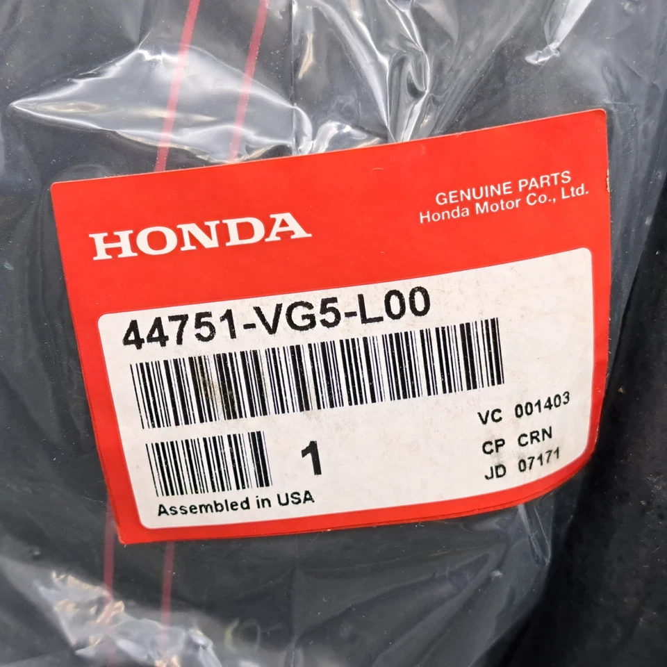 Honda 9x3.5-4 Tire  44751-VG5-l00  / 9x3.5-4 CHENG SHIN TIRE   (Pair) - Image 4 of 4