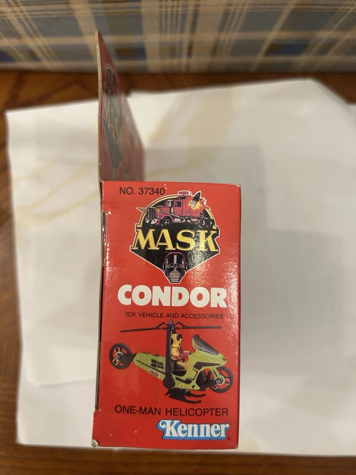 Mask Condor Sealed By Kenner - Image 3 of 4