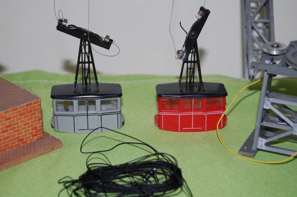 FALLER / BRAWA / EHEIM ??? Seilbahn mit Berg- und Talstation - Bild 2 von 4