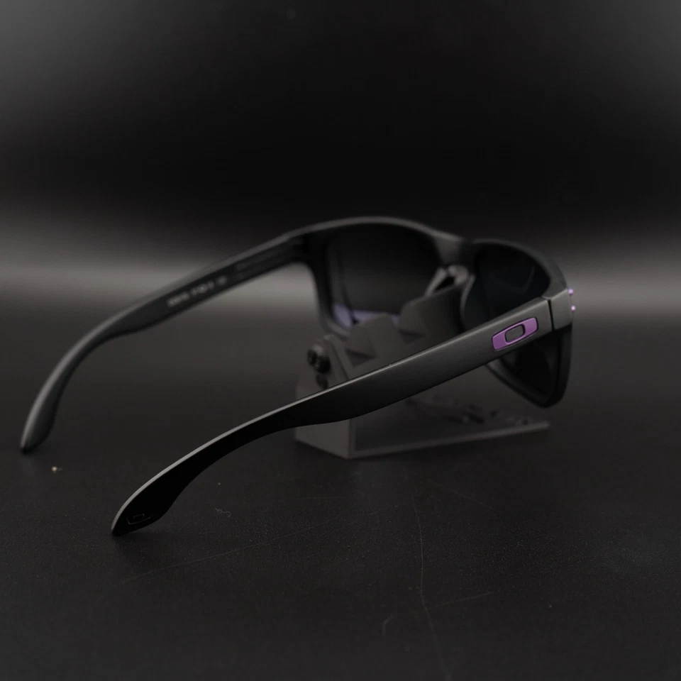 NUEVO Gafas de sol Oakley Holbrook M polarizadas Prizm para hombre negras/púrpura/5 Foto 3 de 4