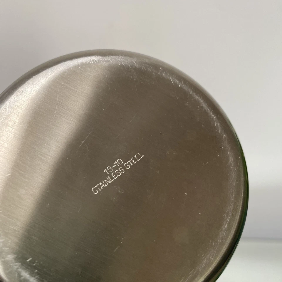 Coctelera Bala Cromo Acero Inoxidable Art Deco Metrokane Bar Navidad Foto 4 de 4