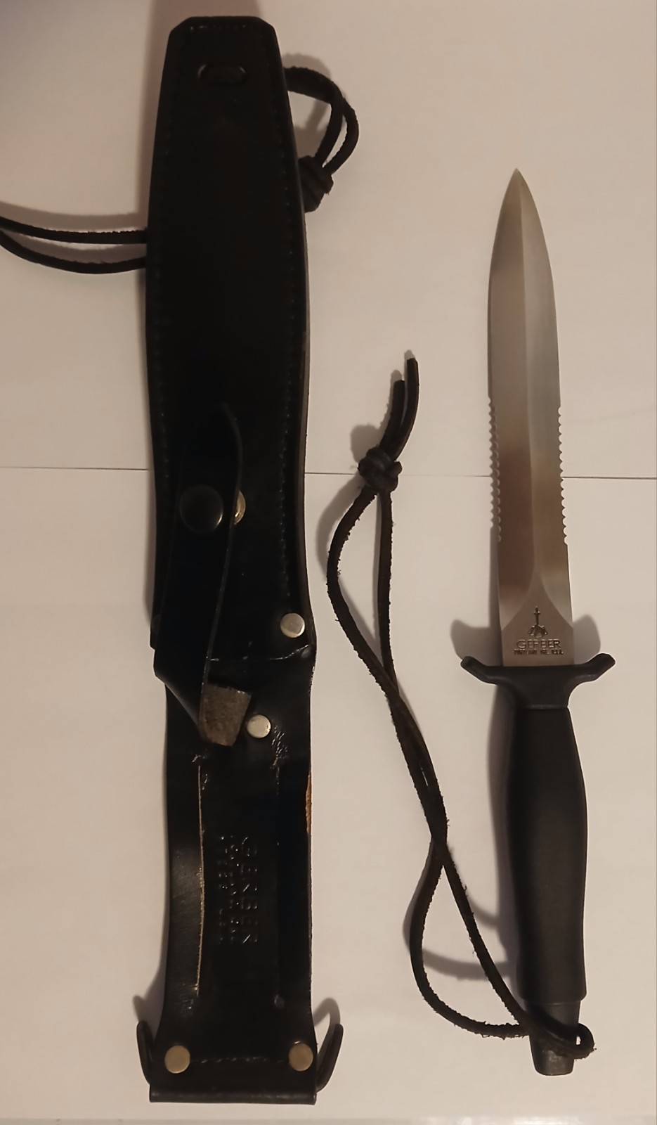 Vintage 1983 Gerber MK2 Mark II Combat Fighting Knife SN B1441S w/ Sheath