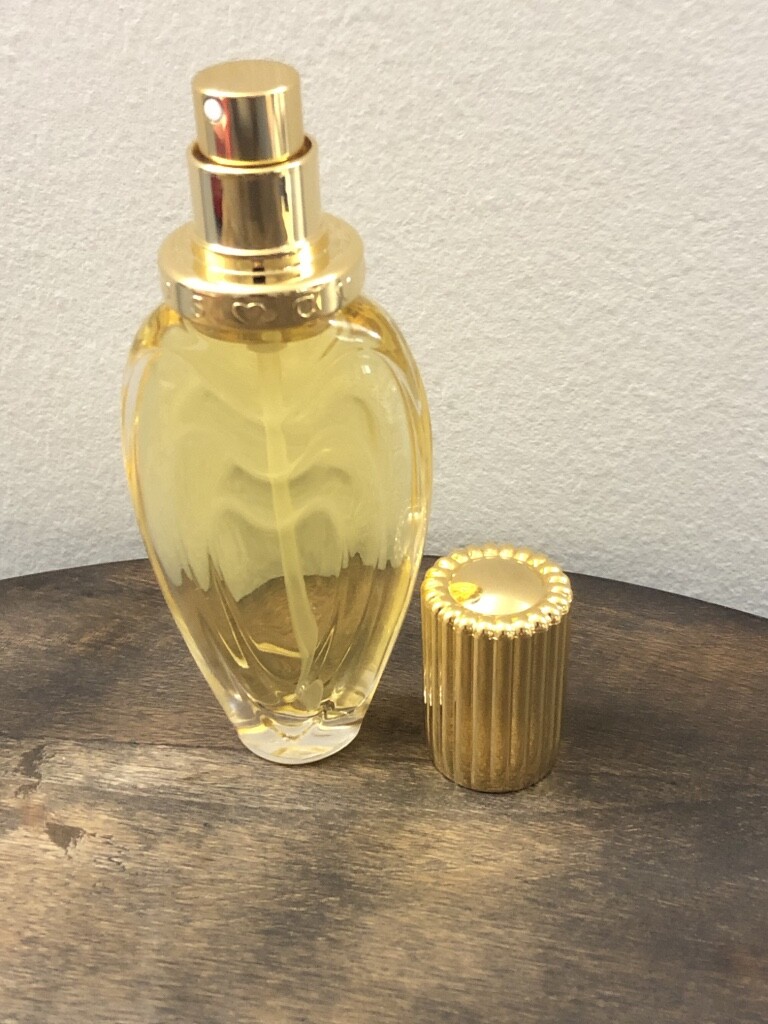 Escada /Escada Eau De Toilette Spray 1 FL OZ- PACKAGING DAMAGED