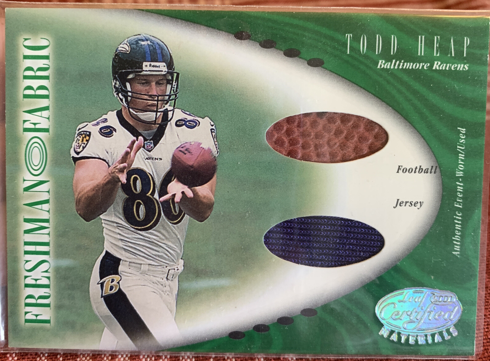 2001 Todd Heap Leaf Certified Freshman Fabric Rc /400