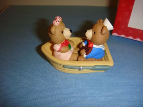 Hallmark 1996 Merry Miniatures Valentine Sweetheart Cruise - Imagen 2 de 4
