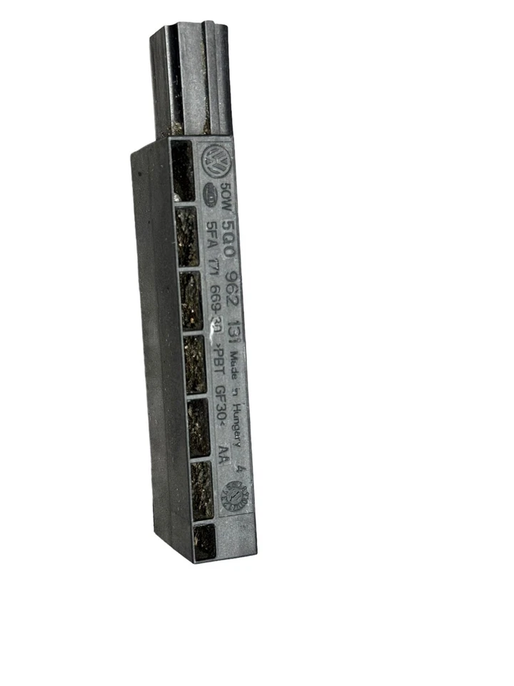 Оригинальный модуль приемника бесключевого доступа для Audi A3 E-Tron 2015-2019 годов выпуска - Изображение 4 из 4