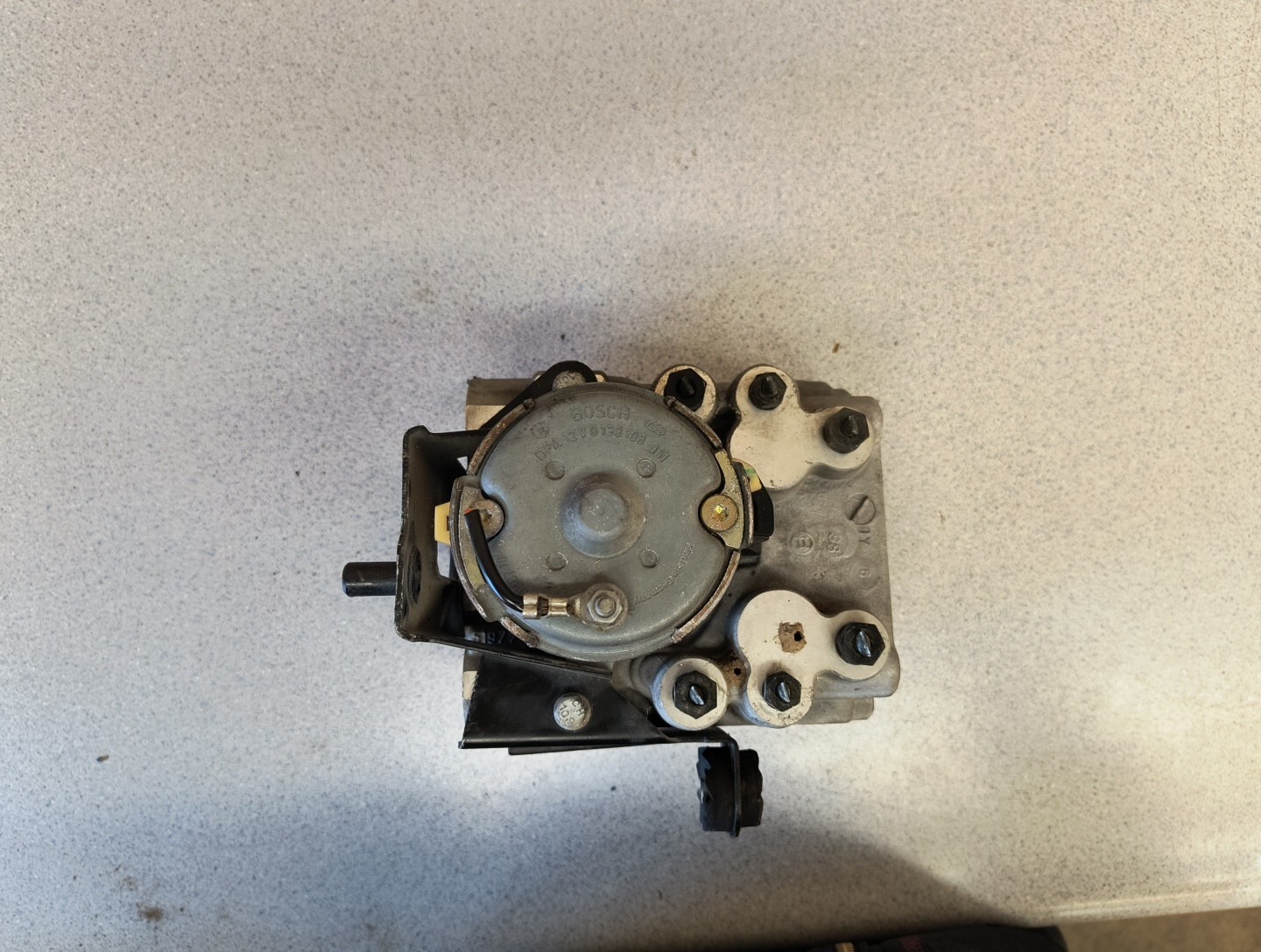 1999 Bentley Arnage ABS Anti Lock Brake Pump OEM 0265217014 0 265 217 014