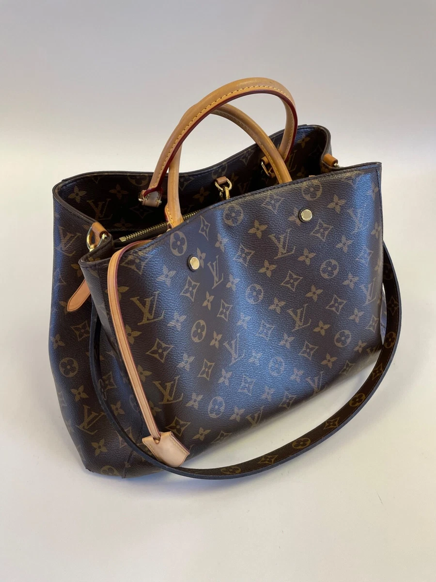 CarryAll MM Monogram Canvas - Handbags