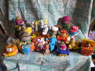 Toys Restaurants McDonald’s Arby’s Burger King Toys