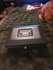 Sentry Safe metal cash box,plastic change tray,2 keys,New without box.