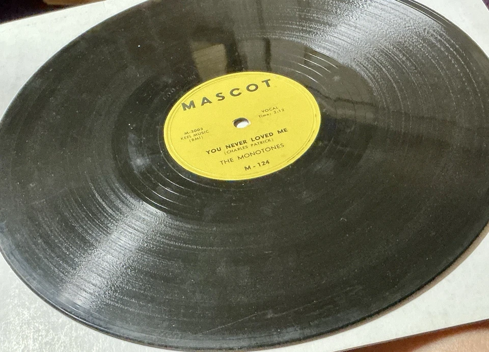 The Monotones 1958 DOOWOP 78 Book Of Love / You Never Loved Me MASCOT VG+++ HEAR - Image 4 of 4