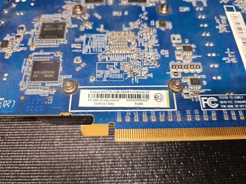 AMD ATi Radeon HD 5750 1 GB GDDR5 PCI-Express Video Card - Image 3 of 4