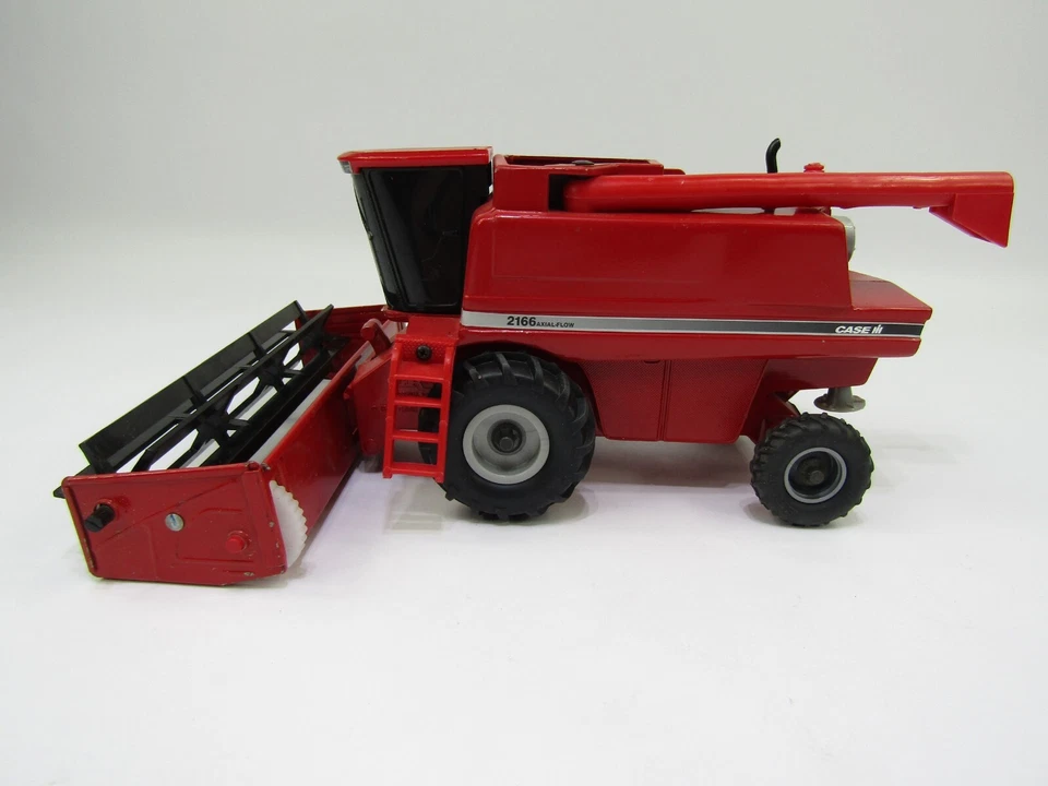 Cosechadora internacional de colección Ertl Metal Red Combine 1994 flujo axial 2166 leer Foto 4 de 4