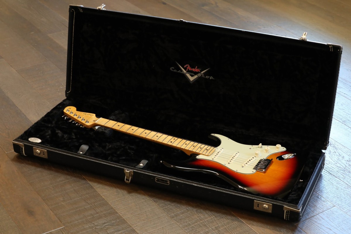 Fender Custom Shop Stratocaster Deluxe Electric Guitar 3-Color