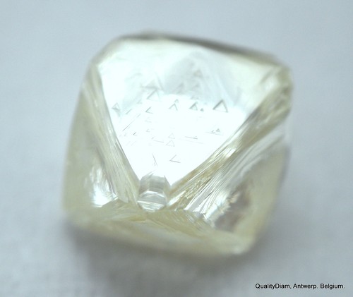 SAUBERE & SCHÖNE DIAMANTENMINE AUS DIAMANTEN. NATÜRLICHER UNGESCHNITTENER EDELSTEIN. ECHT IST SELTEN - Bild 6 von 7