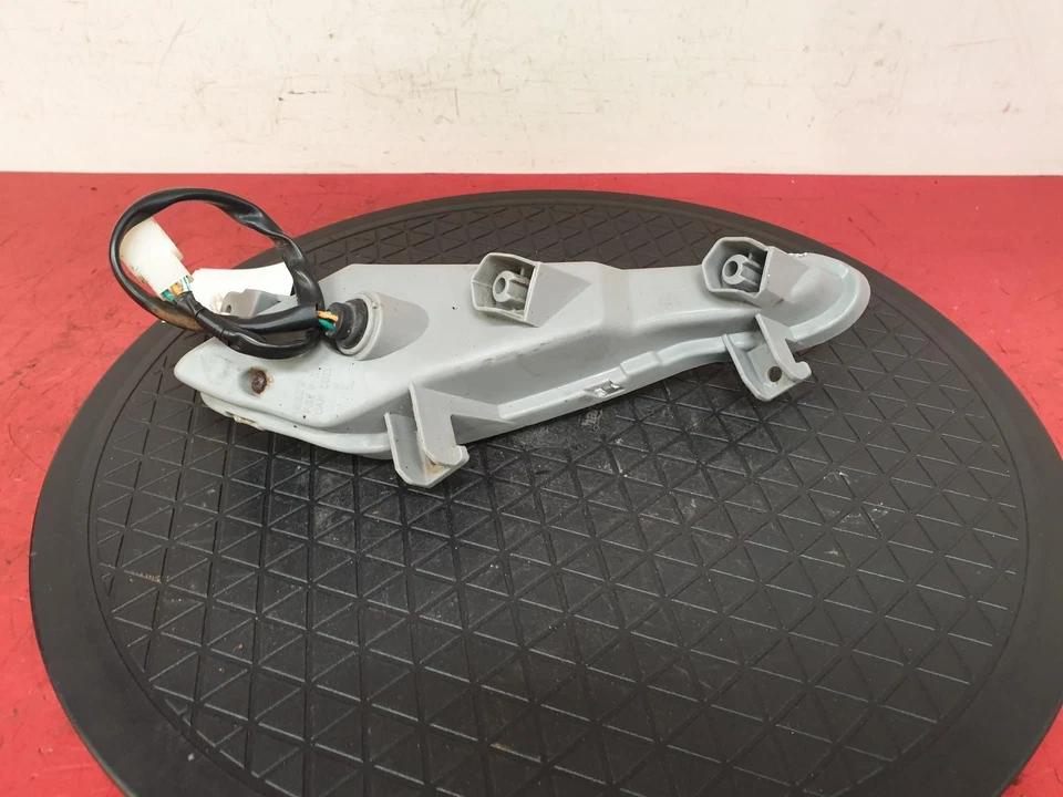 PEUGEOT BELVILLE 125 LC RS UNIDAD INDICADOR DELANTERO PASAJERO LADO CERCANO DERECHO 2019 Foto 3 de 4