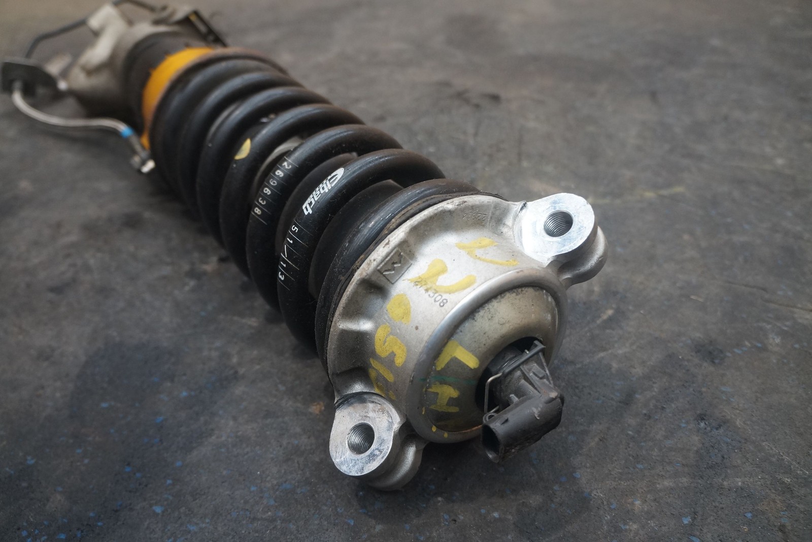 Front Suspension Left Shock Absorber Spring Coil Strut 265765 OEM Ferrari Ff 14