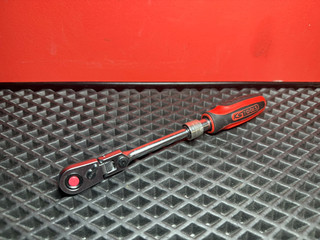 KS Tools 1/4" SlimPOWER Teleskop Gelenk Umschaltknarre 72 Zahn