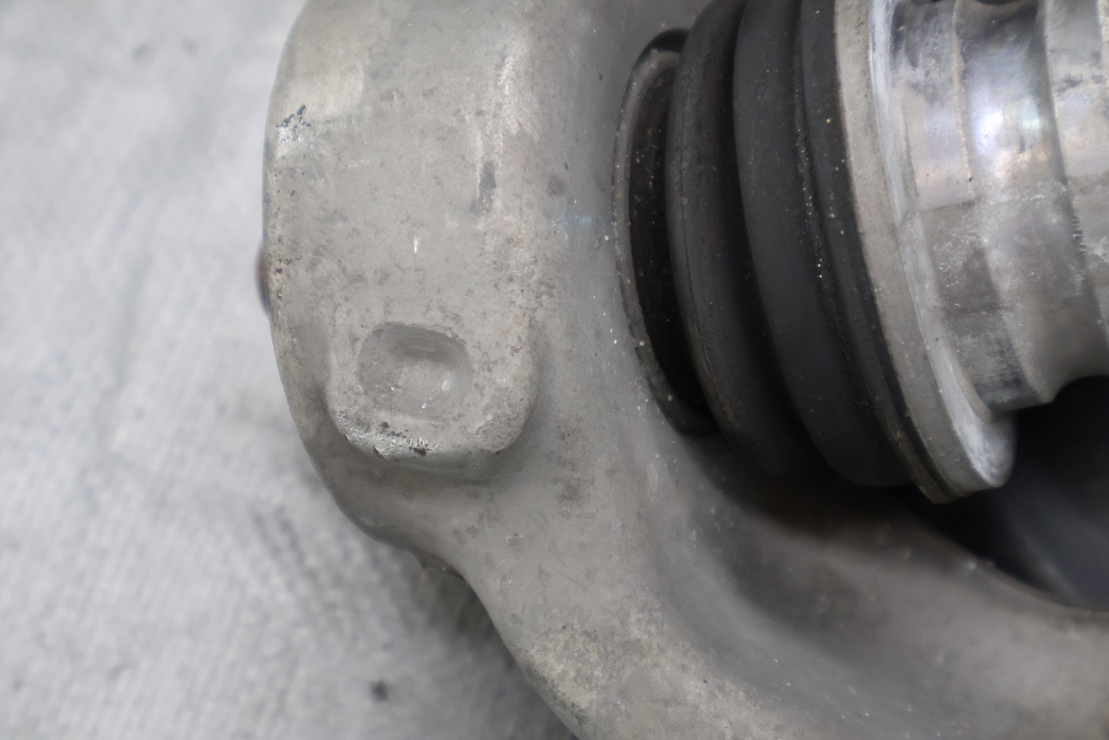 LAMBORGHINI HURACAN AWD OEM RH PASSENGER SIDE FRONT SPINDLE HUB ASSY