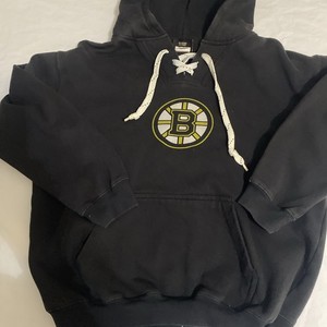 Boston Bruins Brad Marchand 63 Youth XL Hoodie Old Time Hockey NHL Lace Up  3741