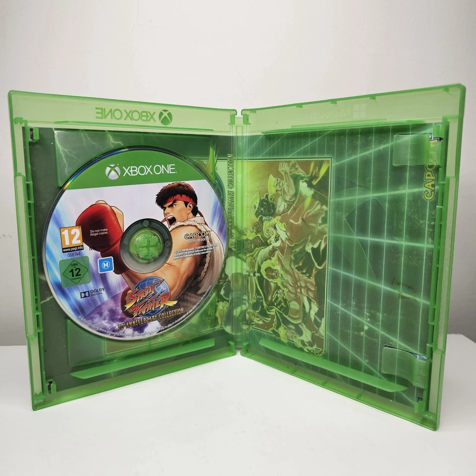 Street Fighter 30th Anniversary Collection - Xbox One Game - PAL - Capcom - Image 4 of 4