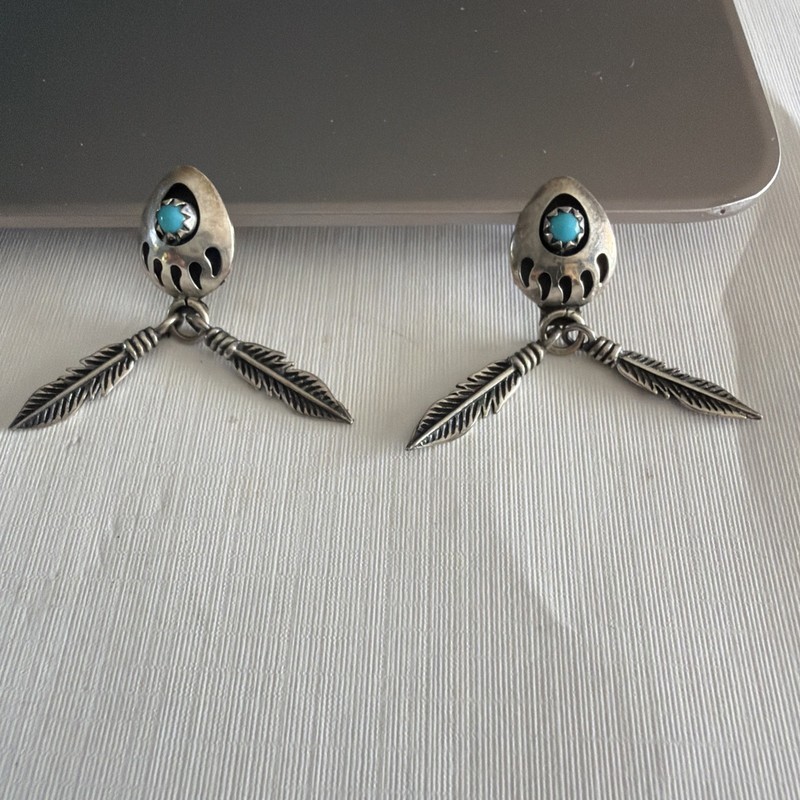 Vintage Native Sterling Silver Turquoise Bear Paw feather Earrings 1.5” / 4.5g