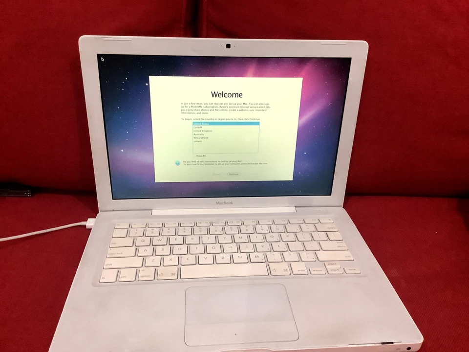 Macbook 2007 works when plugged in only - Image 2 of 4