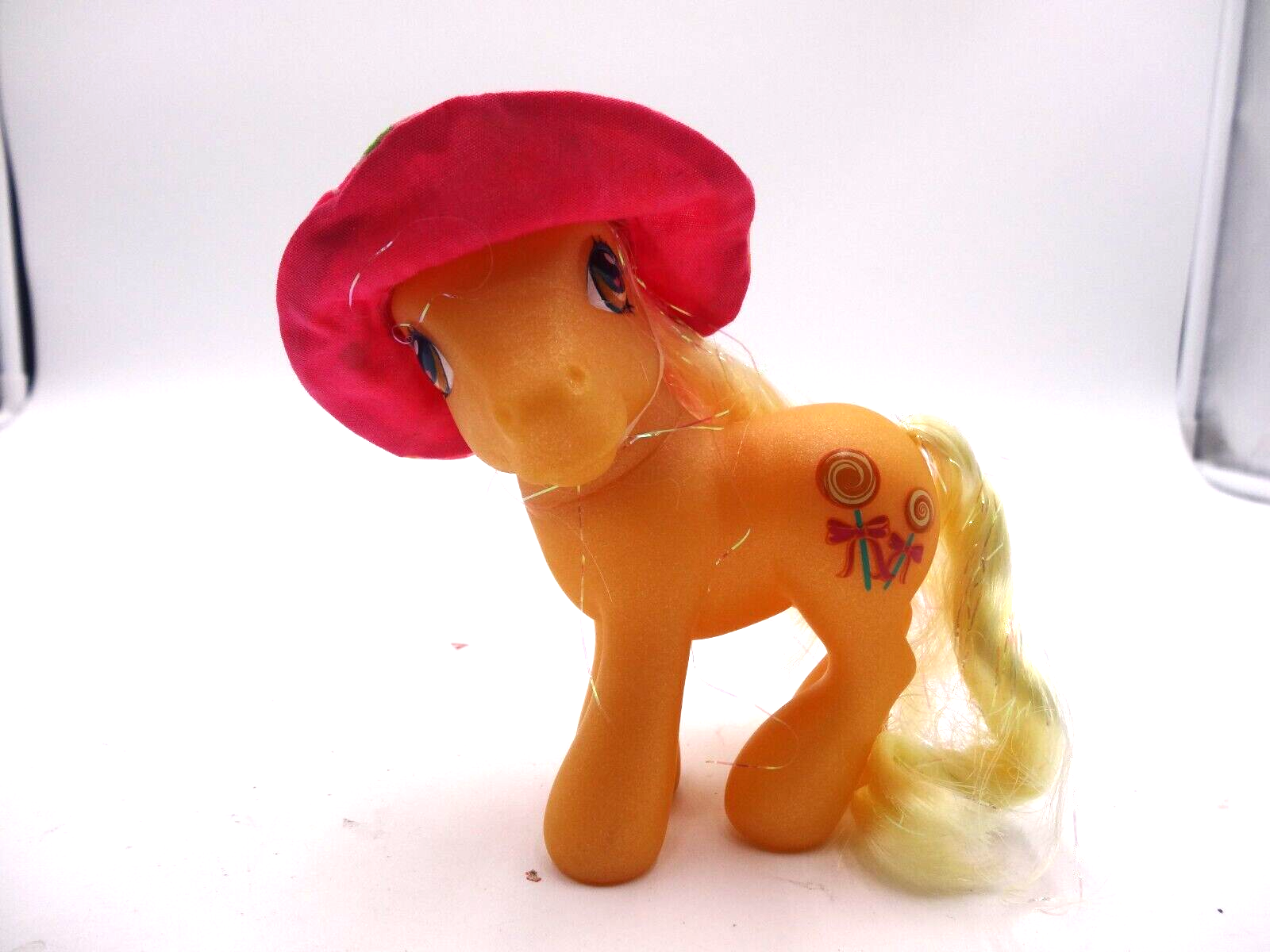 My Little Pony Berry Picking Fun Butterscotch Hasbro con cappello G3 2002