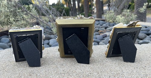 3 handgefertigte Foto-Bilderrahmen Volkskunsthandwerk mit Knöpfen; 3x2 & 3,5x2,5 - Bild 4 von 7