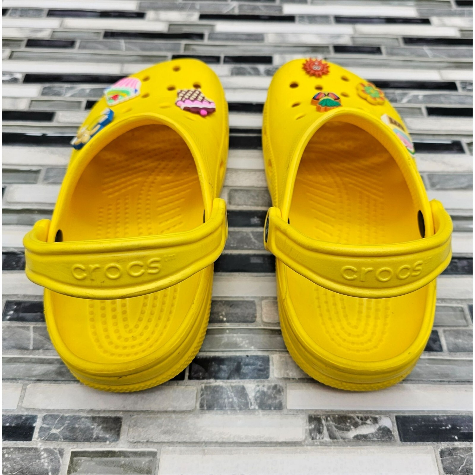 Crocs Classic Yellow Jibbitz Fresh Women's Clogs Size… Gem