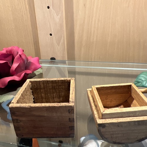 Small Wood Chest - Picture 8 of 9