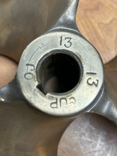 Refurb. 13 x 13 OJ Legend Propeller Prop .090" Cupped Bronze 1" Taper Bore #1021 - Foto 3 di 7