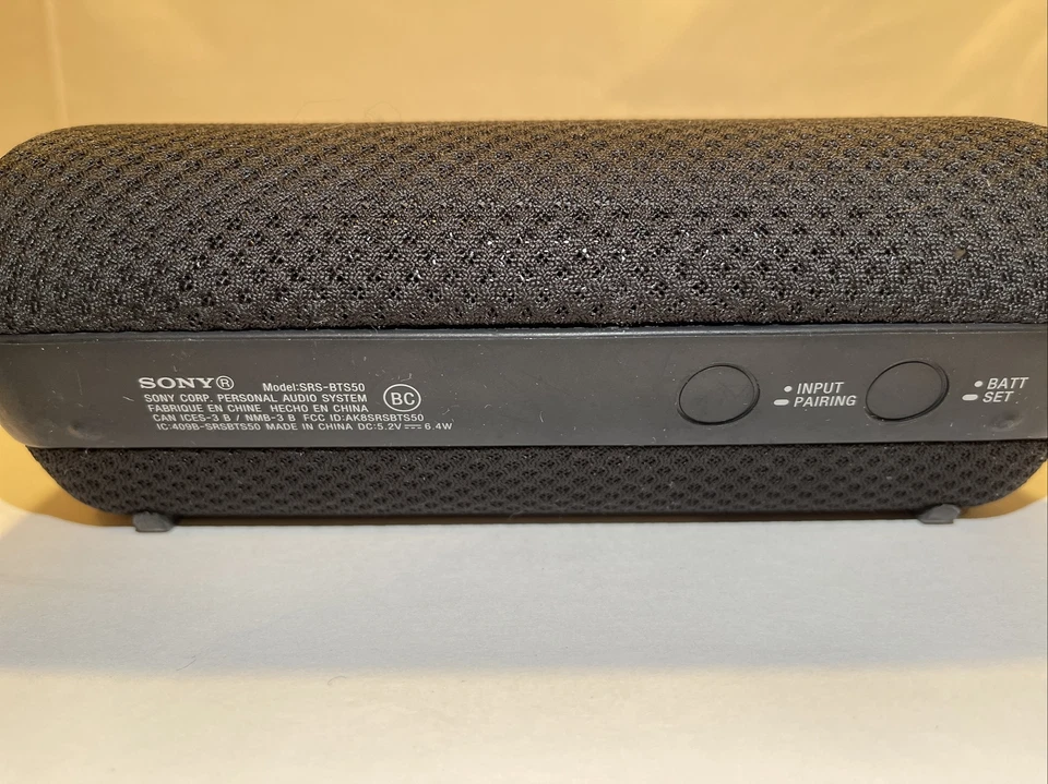 Altavoz portátil inalámbrico Sony SRS-BTS50 Foto 2 de 4