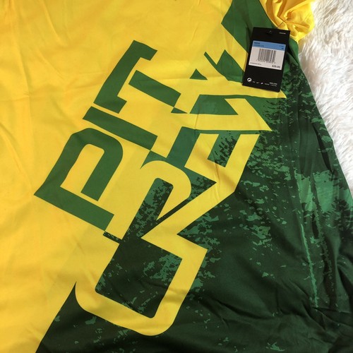 Nike Oregon Ducks Pit Crew Dri-Fit Training T-Shirt Size Medium CZ6595-100 RARE - Picture 5 of 6