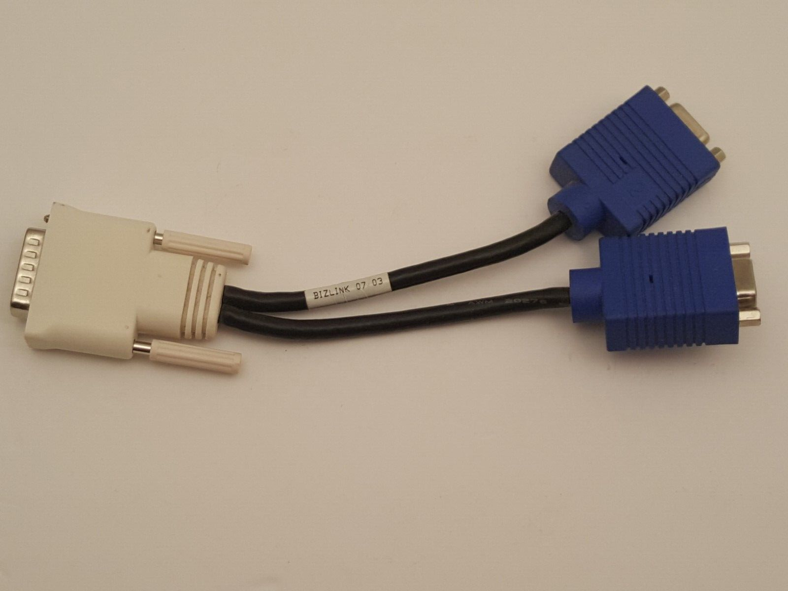 HP Bizlink DMS59 to Dual VGA Y Video Splitter Cable HP 338285006 Rev